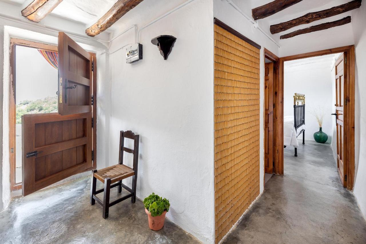 Casa Rural El Fuerte De Atabuey Trevélez Exterior photo